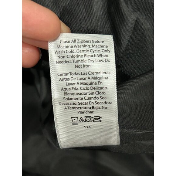 Time And Tru Womens Black Puffer Jacket Lightweight Recycled Materials Sz 2X - Picture 8 of 10